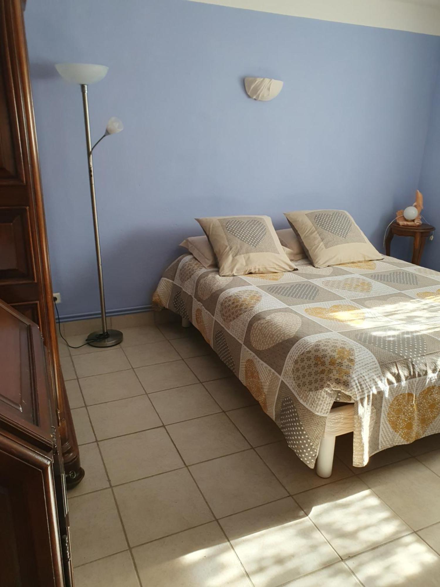 Appartement T2 Bas De Villa Avec Jardinet Au Calme Proche Mer لا سين سور مير المظهر الخارجي الصورة